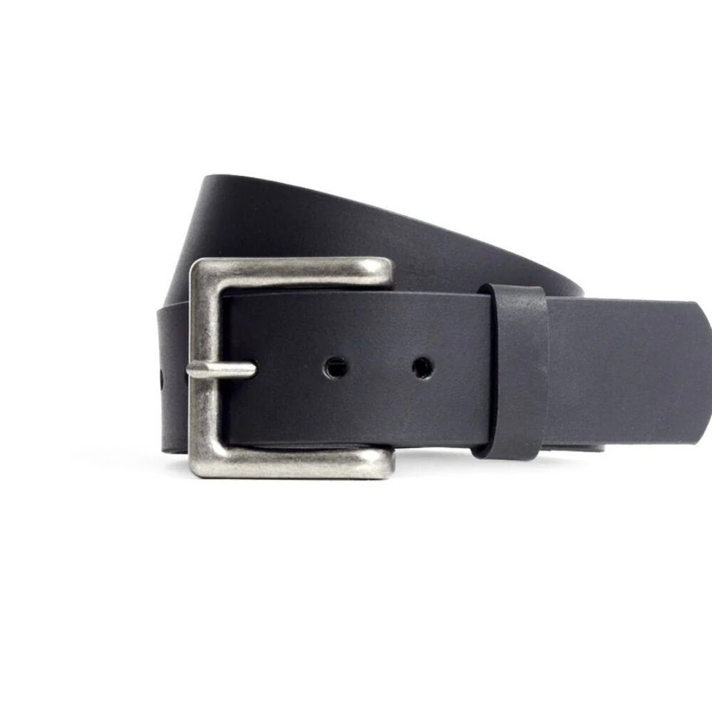 The Everyday Leather Belt